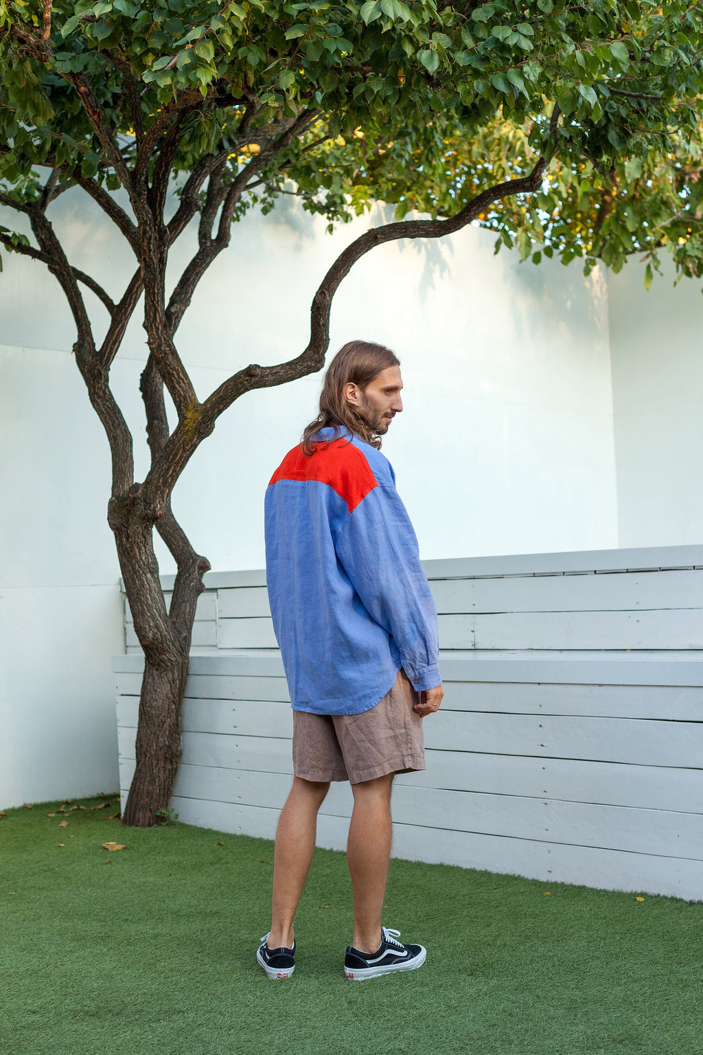 Boone Blue Linen Shirt — view 4