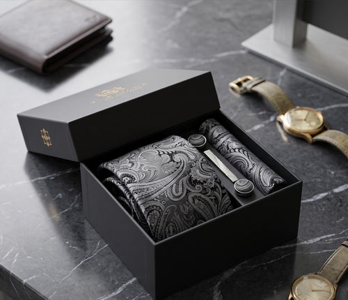 Emmett Floral Pocket Square — Fifth Avenue Menswear